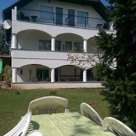 Appartementhaus Lilla 1 Lejlighedshotel