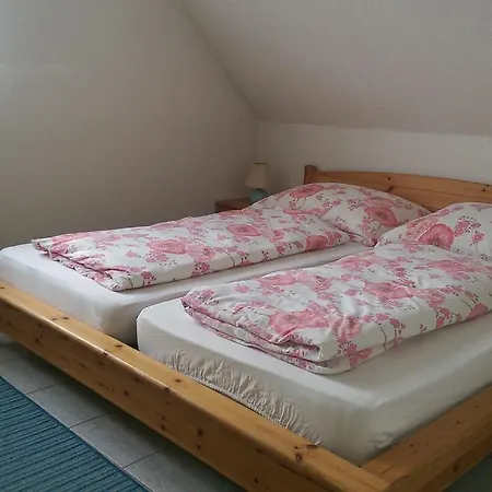 Lejlighedshotel Appartementhaus Lilla 1 Zánka